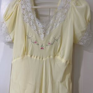 Vintage nightgown